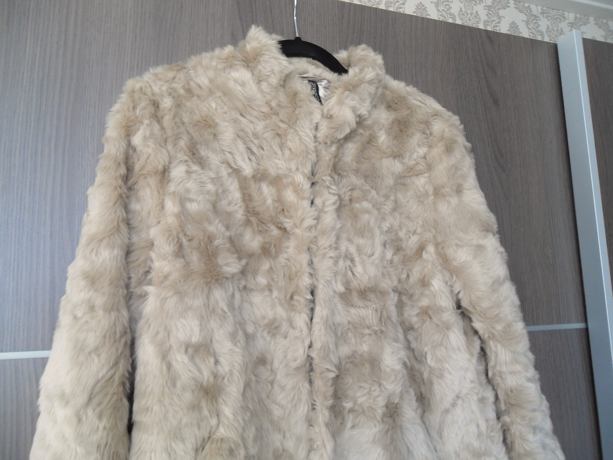 fake fur jacket H&M fake fur jacket H&M