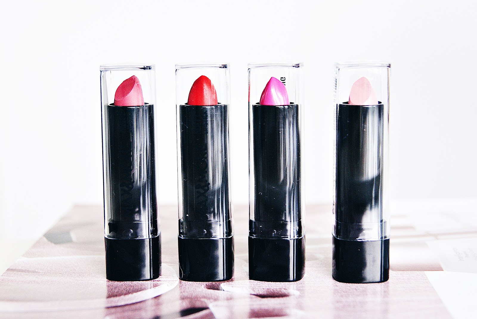 Action Long lasting en Matt Lipsticks van Max&More