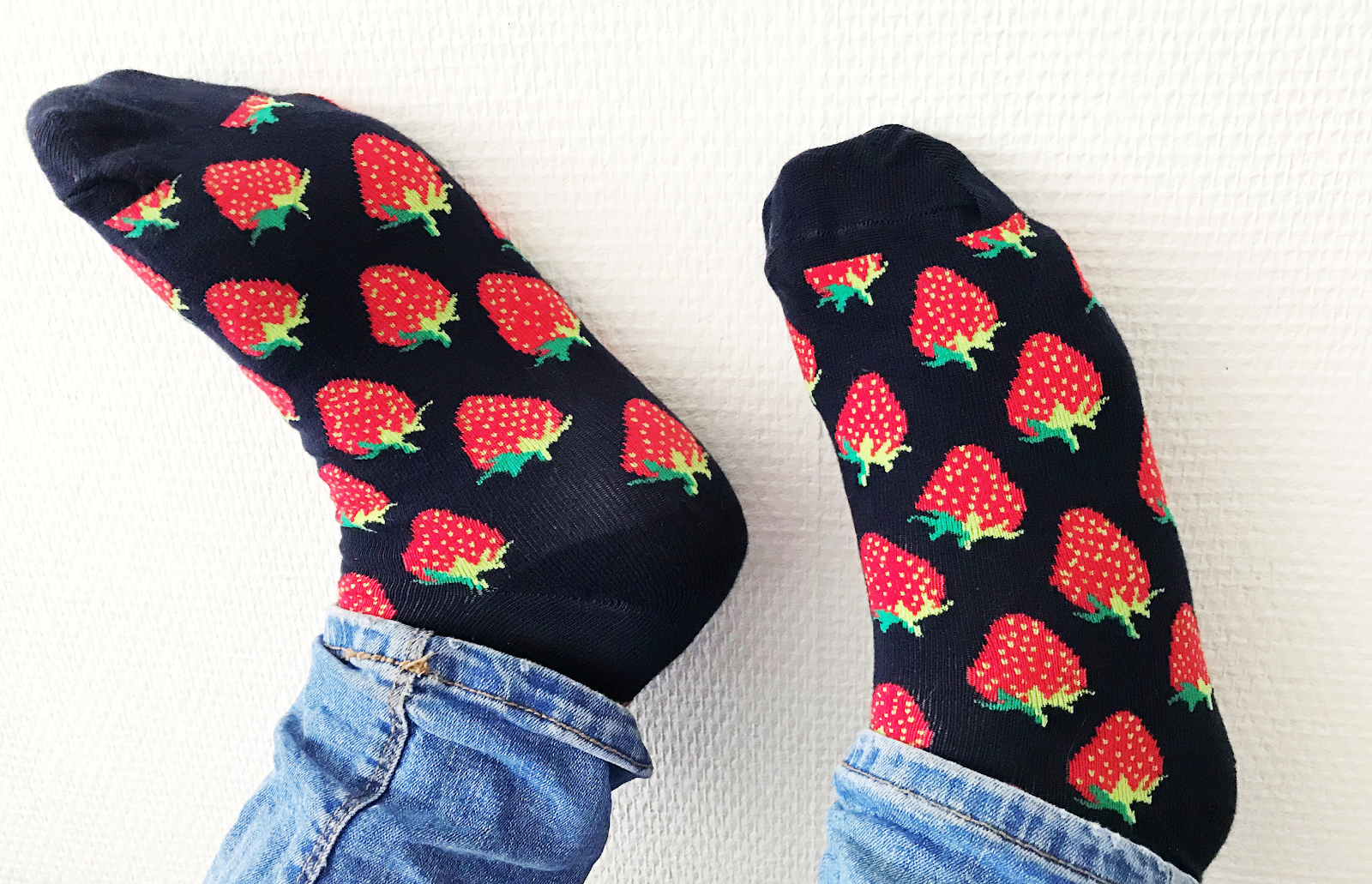 happy socks met aardbeien hemdvoorhem