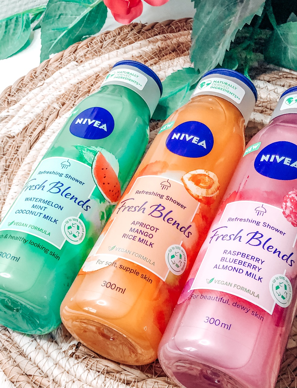 Nivea Fresh Blends douchgels De Nivea Fresh Blends douchegel met fruitige geuren.
