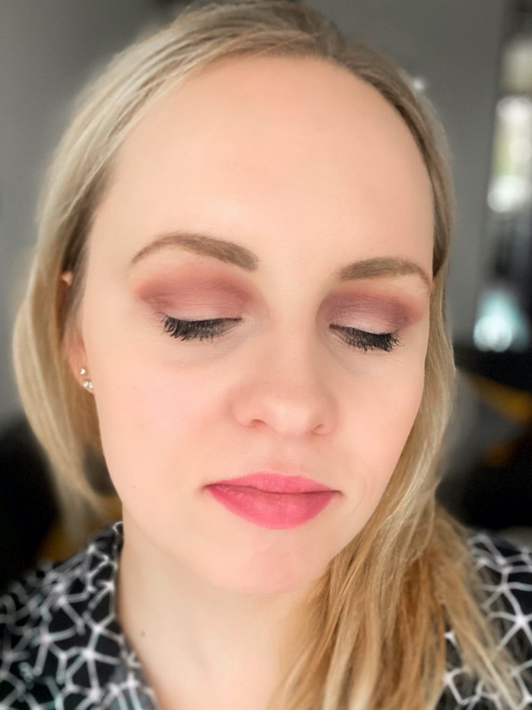 resultaat make-up look met CATRICE 5 in a box mini eyeshadow palette