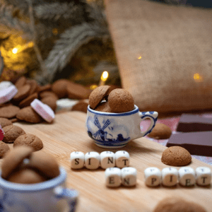 gezellige sinterklaasavond met kinderen